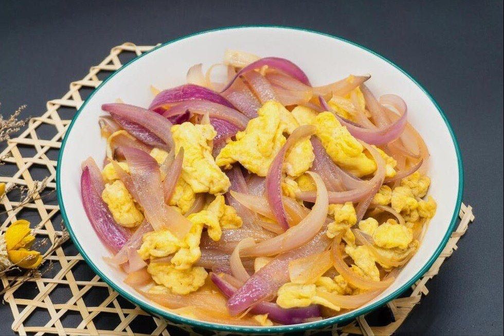 Không phải chiên, đây là 5 cách nấu món trứng ngon hơn thịt: Vừa đơn giản lại giúp bữa cơm thêm dinh dưỡng-3