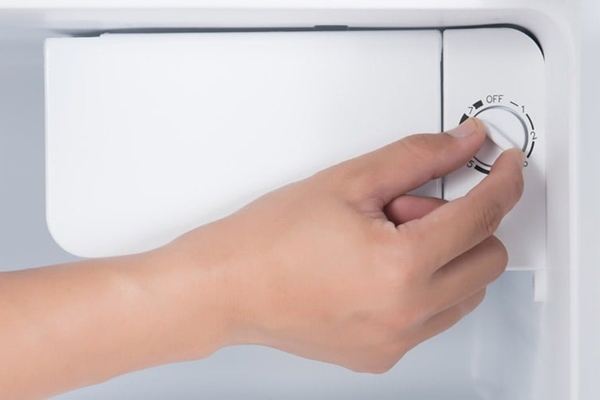 Các chấm sần trên muôi xới cơm có tác dụng gì?-2