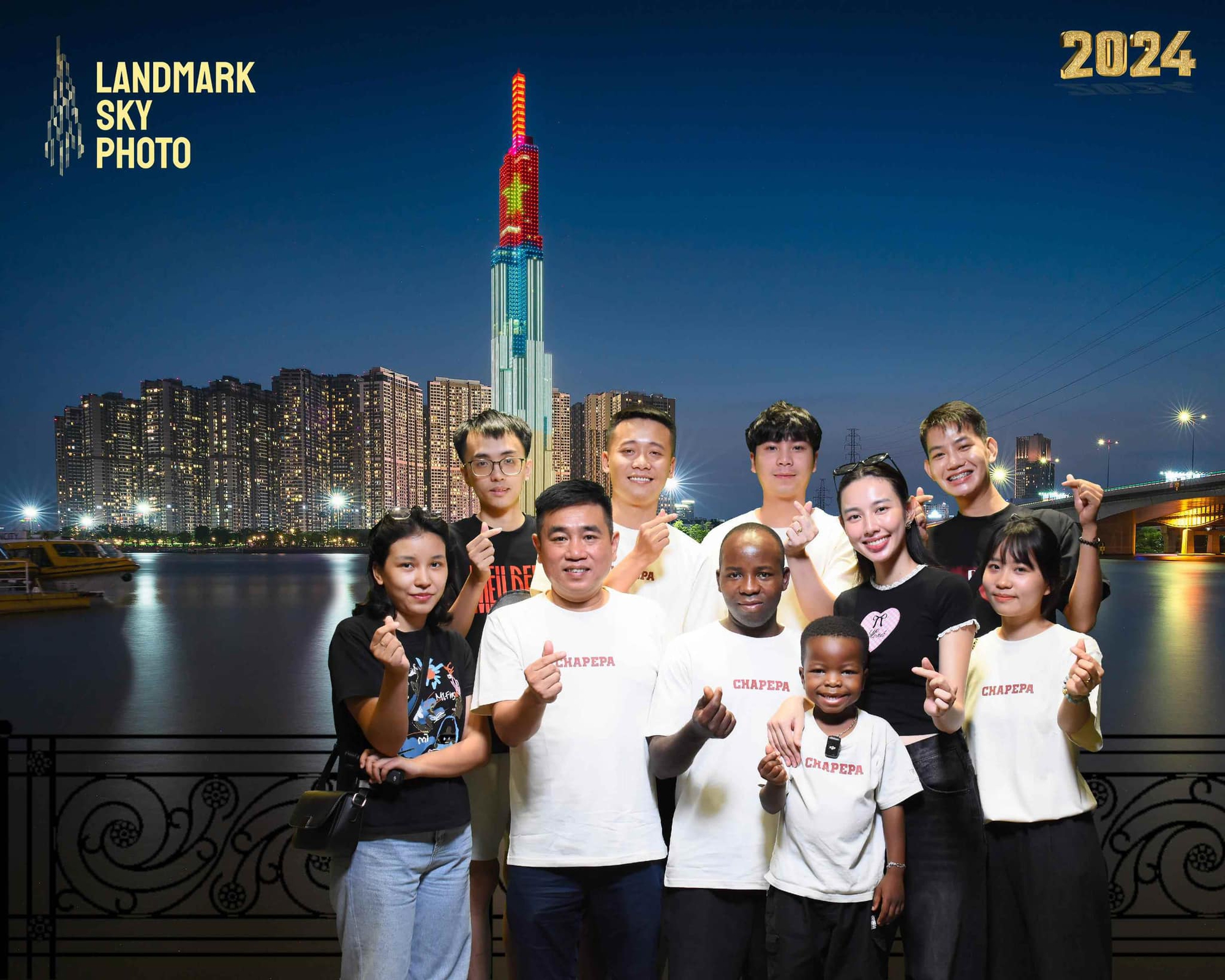 Hoa hậu Thùy Tiên quấn quýt bên Lôi Con-5