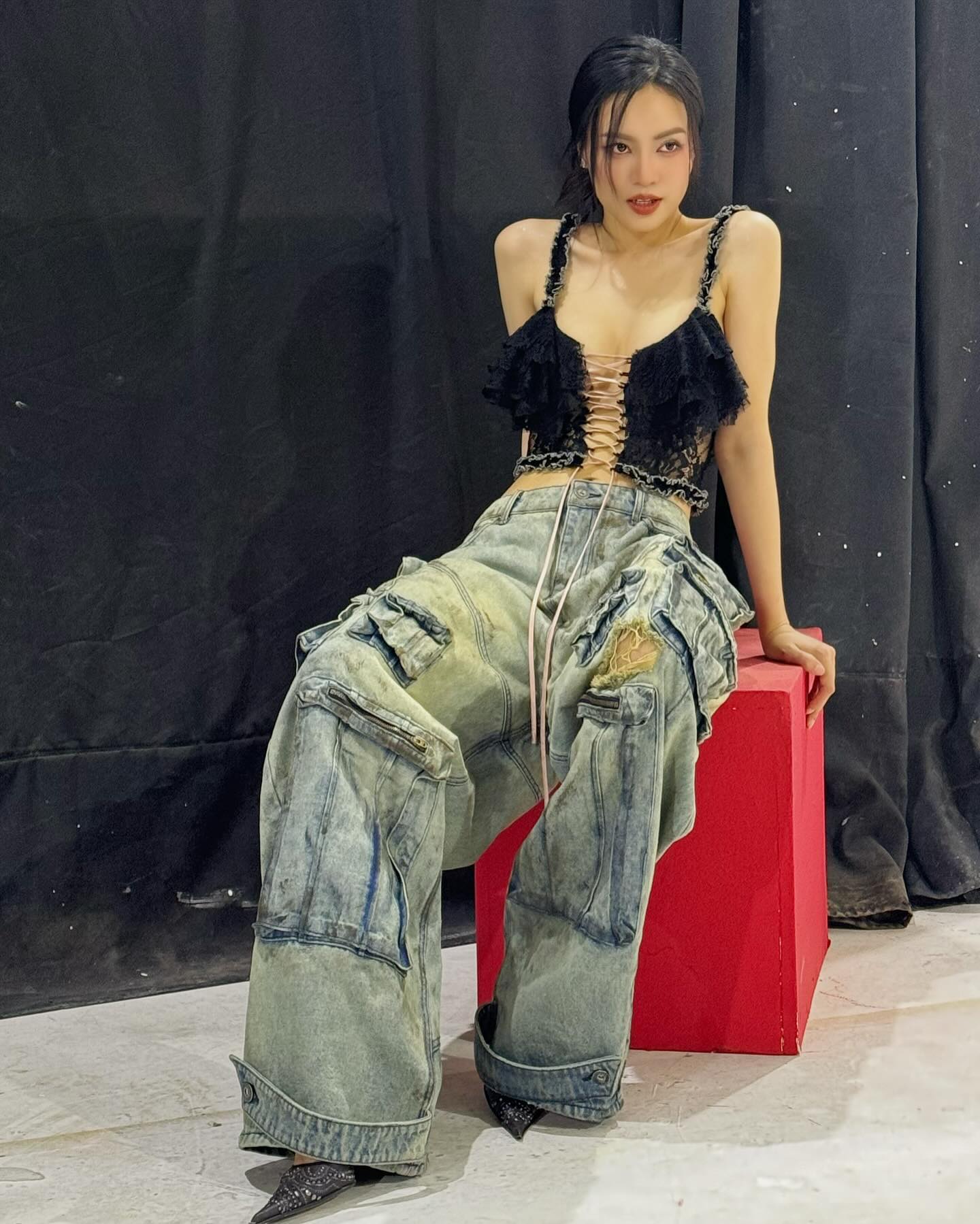 Ninh Dương Lan Ngọc chăm mặc đồ hở khoe dáng nuột, nhưng vẫn ghi điểm tinh tế-6