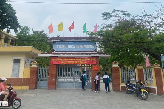 Nữ giáo viên ở Huế bị phụ huynh nhục mạ ngay trong trường học