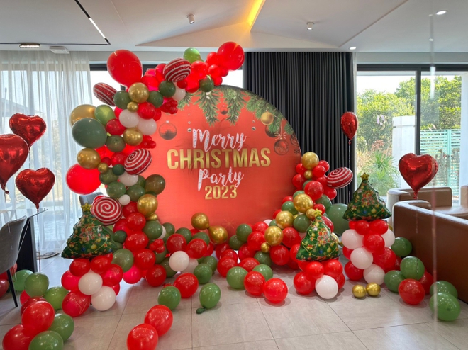 Cặp đôi Quảng Ninh bên nhau năm 17 tuổi đến năm 27 tuổi về chung nhà, 10 năm sau kỉ niệm ngày cưới bằng căn villa triệu đô-8