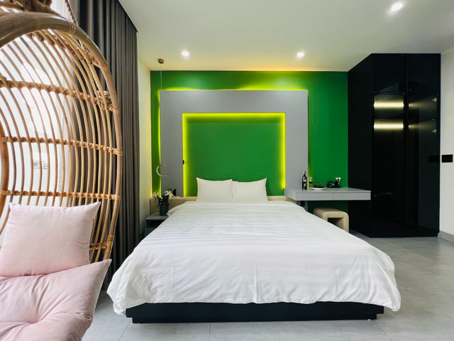 Cặp đôi Quảng Ninh bên nhau năm 17 tuổi đến năm 27 tuổi về chung nhà, 10 năm sau kỉ niệm ngày cưới bằng căn villa triệu đô-13