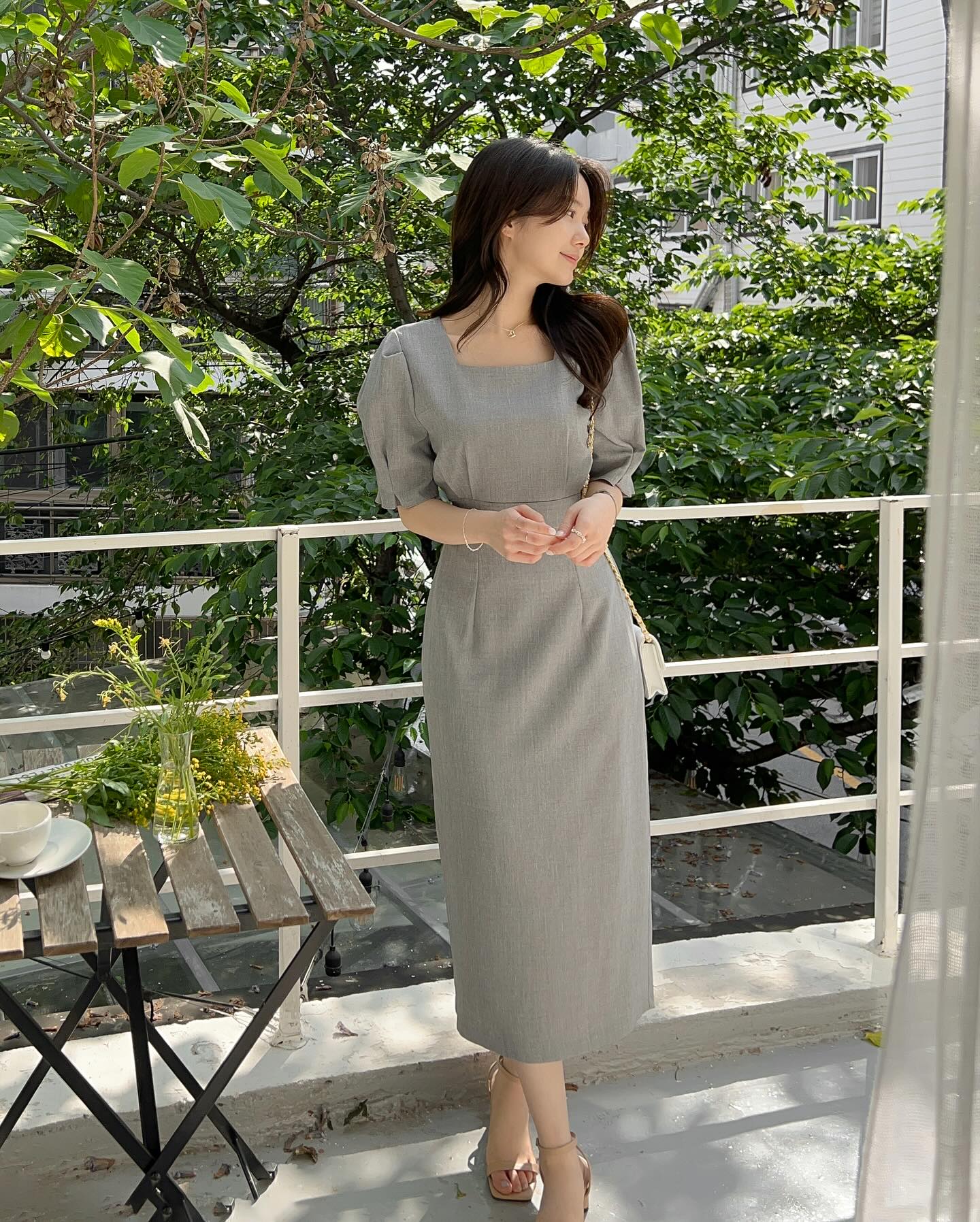 10 set đồ công sở dành cho nàng yêu thích phong cách tối giản-1