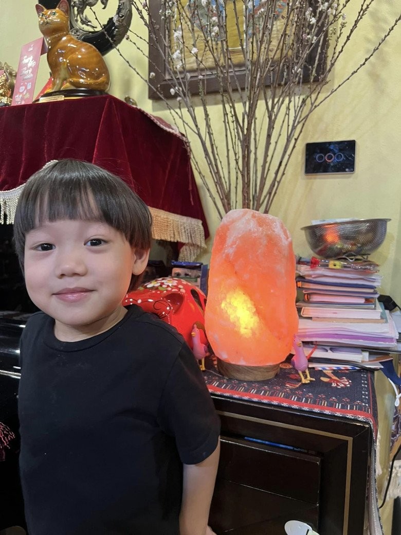 NSND Xuân Bắc đăng ảnh phòng của 2 con trai lớn, để lộ kho tàng độc đáo trong biệt phủ ngoại ô-11