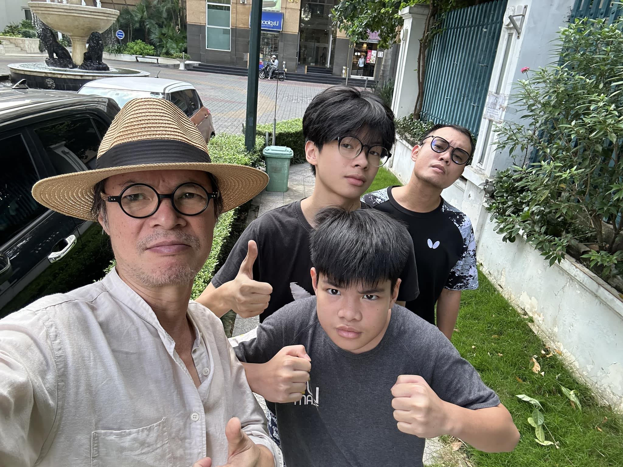 NSND đóng phim về chiến dịch Điện Biên Phủ khiến triệu khán giả rơi lệ: Tuổi 61 viên mãn bên vợ và 4 con-5