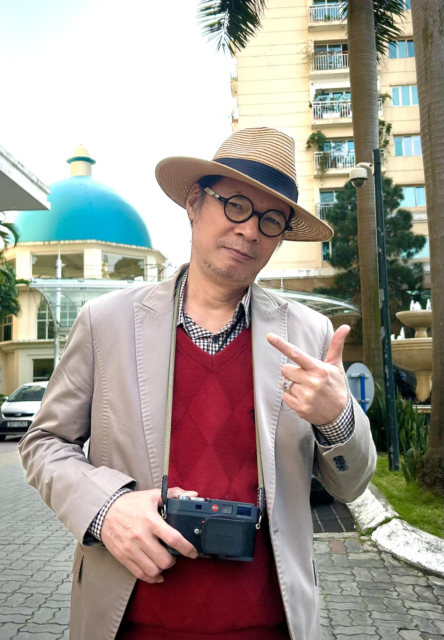 NSND đóng phim về chiến dịch Điện Biên Phủ khiến triệu khán giả rơi lệ: Tuổi 61 viên mãn bên vợ và 4 con-4