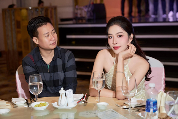 Nam Em, Phạm Hương và những Hoa hậu bỏ hào quang sống ẩn: Người có hôn nhân và sắc vóc thăng hạng, người nhan sắc biến dạng cùng loạt tai tiếng-11