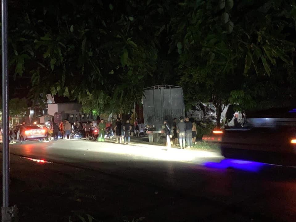 Thêm 1 người tử vong trong vụ xe đầu kéo húc vào nhà dân ở Sơn La-1