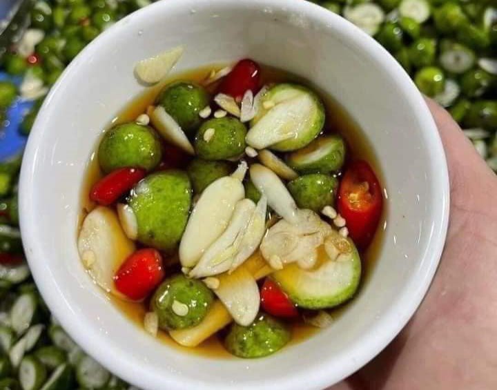 Giật mình giá sấu non đầu mùa, chị em rút ví” mua cả cân về chế biến-4