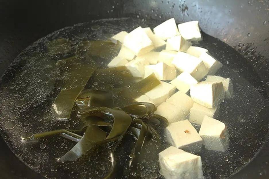 Món canh ngọt mát giải nhiệt không thể thiếu trong mùa hè, dễ nấu và dưỡng da khỏe mạnh vô cùng-2