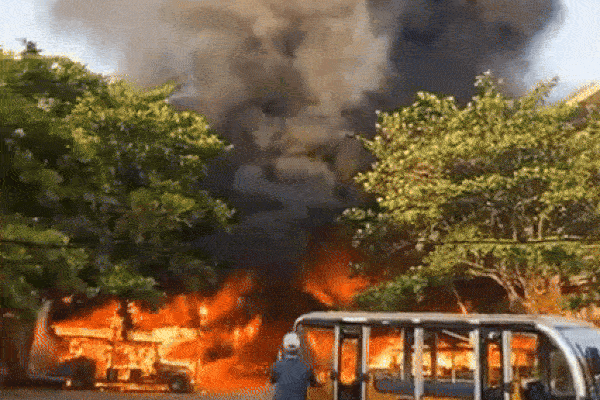 Cháy lớn tại trường điện lực ở Hội An, 40 xe điện bị thiêu rụi