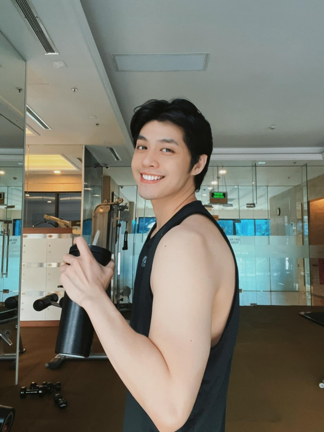 Noo Phước Thịnh xả ảnh khoe diện mạo mới toanh, visual không góc chết” chấp cả camera thường-8