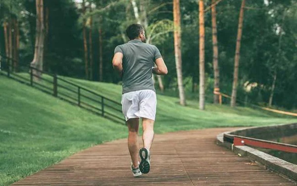 Nghiên cứu 7.000 người sống thọ phát hiện 1 môn thể thao kéo dài tuổi thọ, hạ đường huyết hiệu quả: Tập luyện chăm chỉ còn giúp thể lực sung mãn-2