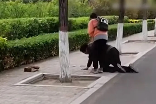 Cha mẹ sốc khi xem ảnh chụp não đứa trẻ 3 tuổi hay bị la mắng, tiến sĩ Harvard chỉ ra hệ lụy tiêu cực khi kỷ luật trẻ bằng lời nói-4