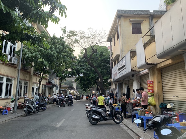 Xiên bẩn bủa vây trường học: Nguy cơ ngộ độc rình rập trẻ nhỏ nhưng nhiều phụ huynh vẫn chủ quan-1