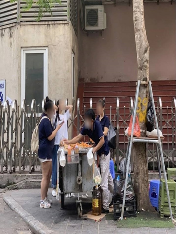 Xiên bẩn bủa vây trường học: Nguy cơ ngộ độc rình rập trẻ nhỏ nhưng nhiều phụ huynh vẫn chủ quan-10