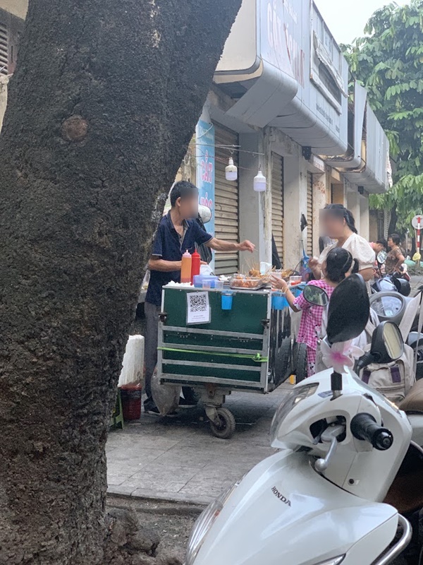 Xiên bẩn bủa vây trường học: Nguy cơ ngộ độc rình rập trẻ nhỏ nhưng nhiều phụ huynh vẫn chủ quan-11