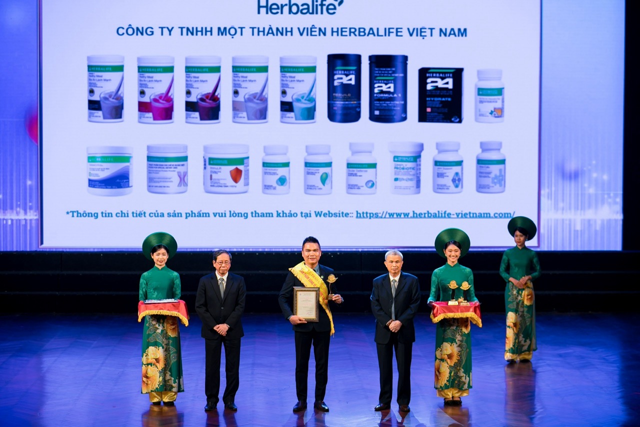 Herbalife Việt Nam đạt giải ‘Cúp vàng vì sức khoẻ cộng đồng 2024’-3
