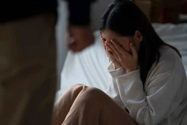 Phát hiện vợ sắp cưới ngoại tình với 2 người cùng lúc-1