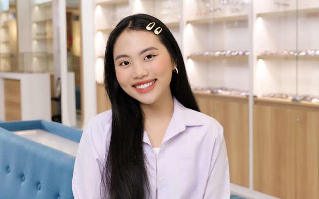 Từng chen chúc 14 người trong nhà cấp 4, cô bé này giờ nổi tiếng lại học giỏi, cấm ba mẹ làm 1 việc mà được khen hiếu thảo-1