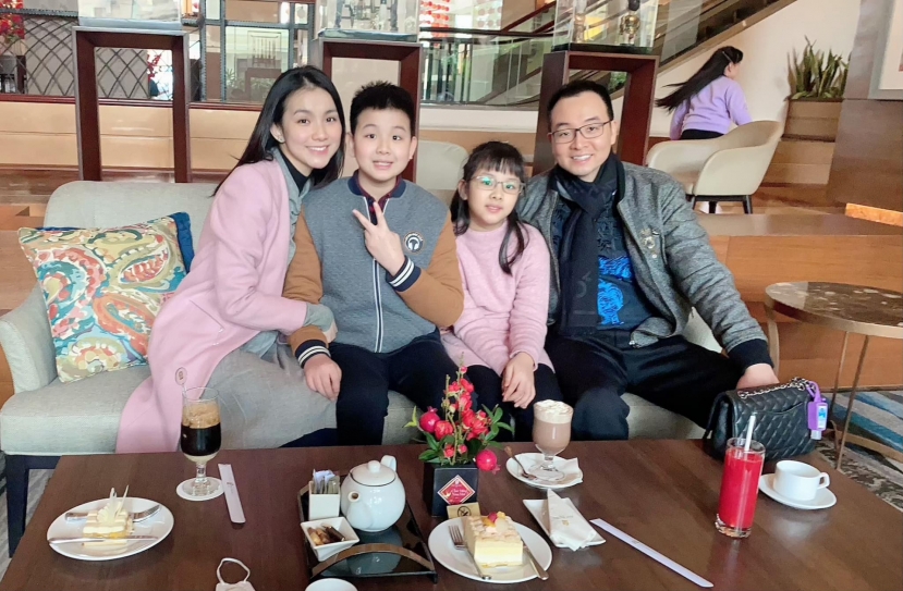 Nam Em, Phạm Hương và những Hoa hậu bỏ hào quang sống ẩn: Người có hôn nhân và sắc vóc thăng hạng, người nhan sắc biến dạng cùng loạt tai tiếng-9