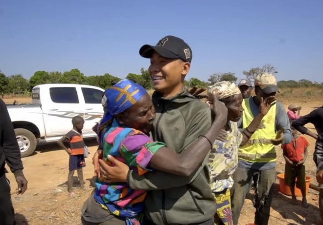 Bất ngờ với độ giàu của thanh niên xứ Nghệ livestream bán áo thun, đồ khô sống qua ngày-6