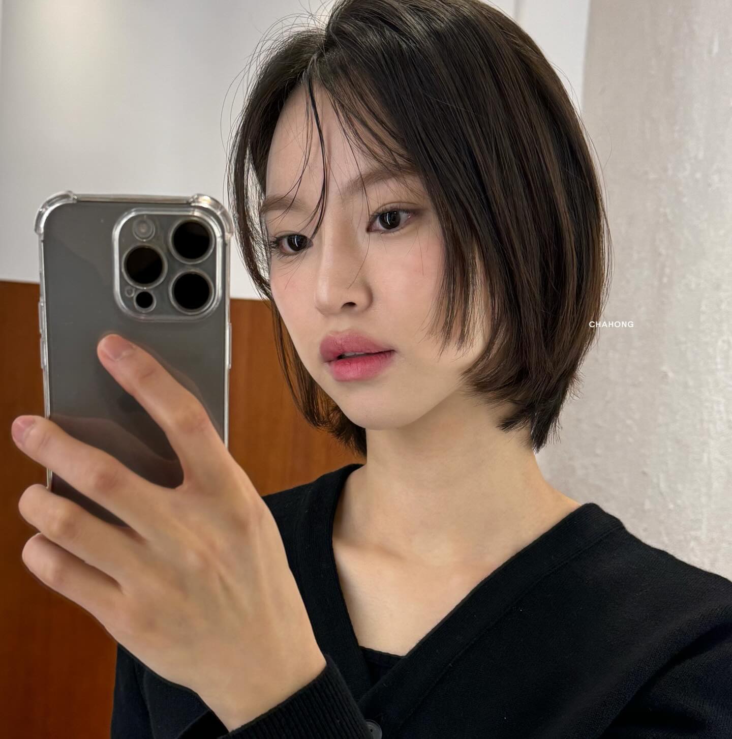 4 kiểu tóc ngắn làm gọn gương mặt, cứ cắt là xinh-8