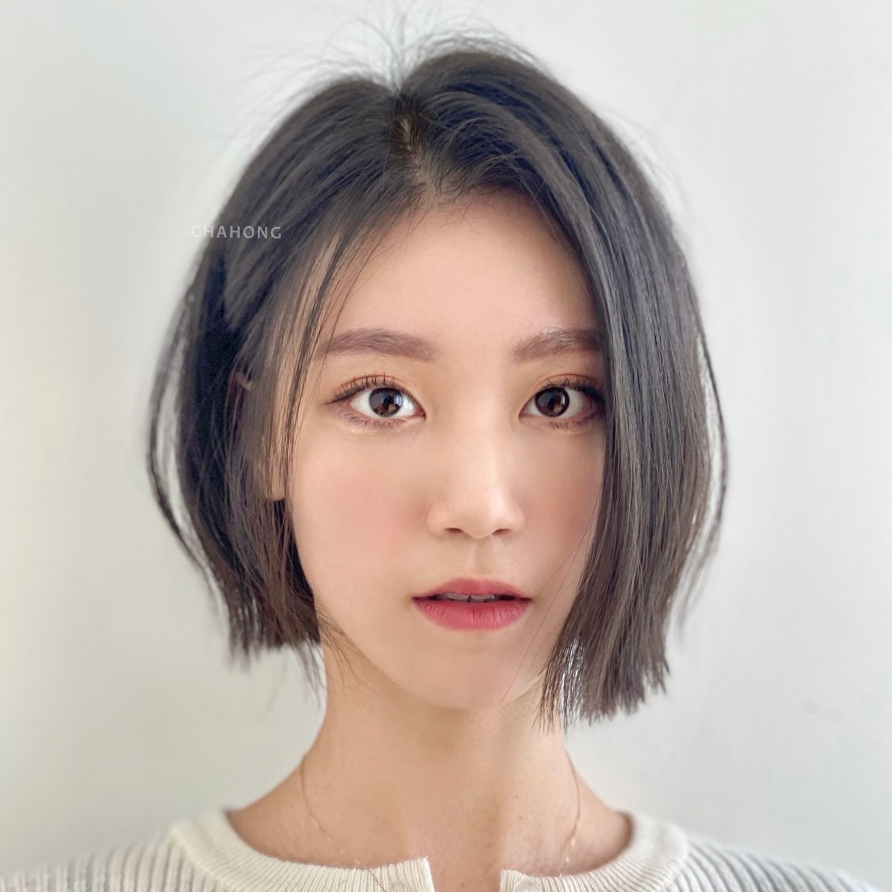 4 kiểu tóc ngắn làm gọn gương mặt, cứ cắt là xinh-9