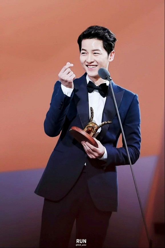 Song Joong Ki bị mỉa mai-2