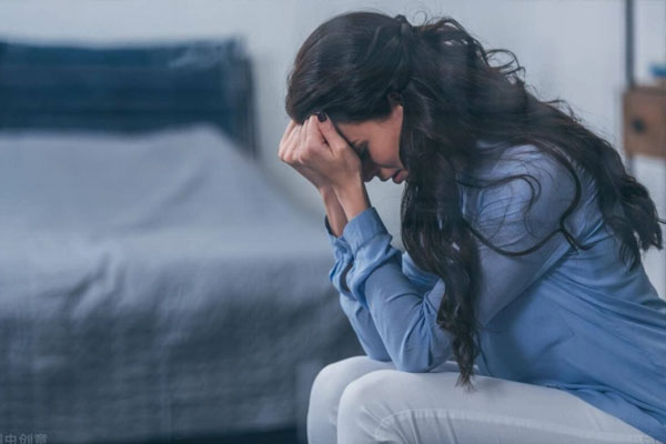 Biết mẹ vợ mắc bệnh nặng, chồng tôi có bao nhiêu vàng bán hết và bảo: Còn mẹ là còn tất cả!-2