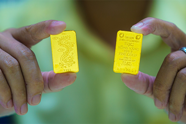 Giá vàng SJC vượt 90 triệu đồng, chuyên gia đề xuất nhiều giải pháp gấp rút-2