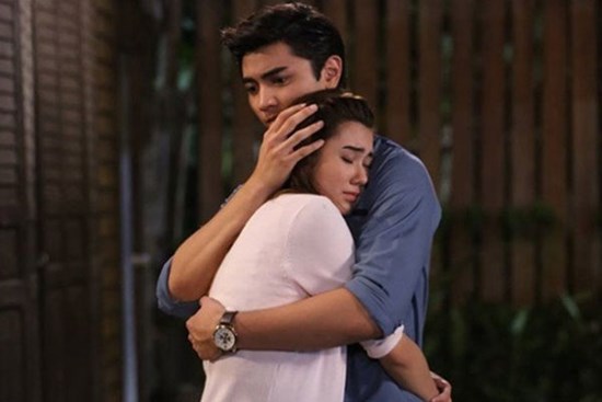 Biết mẹ vợ mắc bệnh nặng, chồng tôi có bao nhiêu vàng bán hết và bảo: Còn mẹ là còn tất cả!