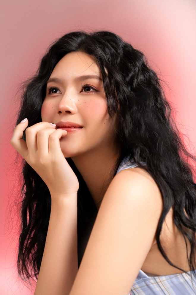 Vợ cầu thủ nổi tiếng từng là hotgirl Tuyên Quang sinh con xong nhan sắc thăng hạng, ngọt ngào hơn cả thời con gái-1