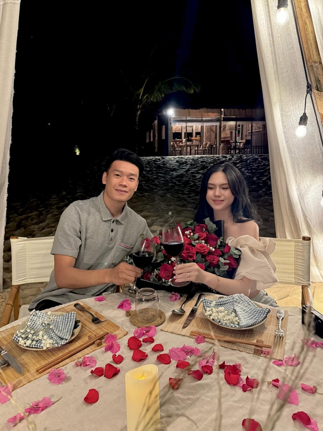 Vợ cầu thủ nổi tiếng từng là hotgirl Tuyên Quang sinh con xong nhan sắc thăng hạng, ngọt ngào hơn cả thời con gái-5