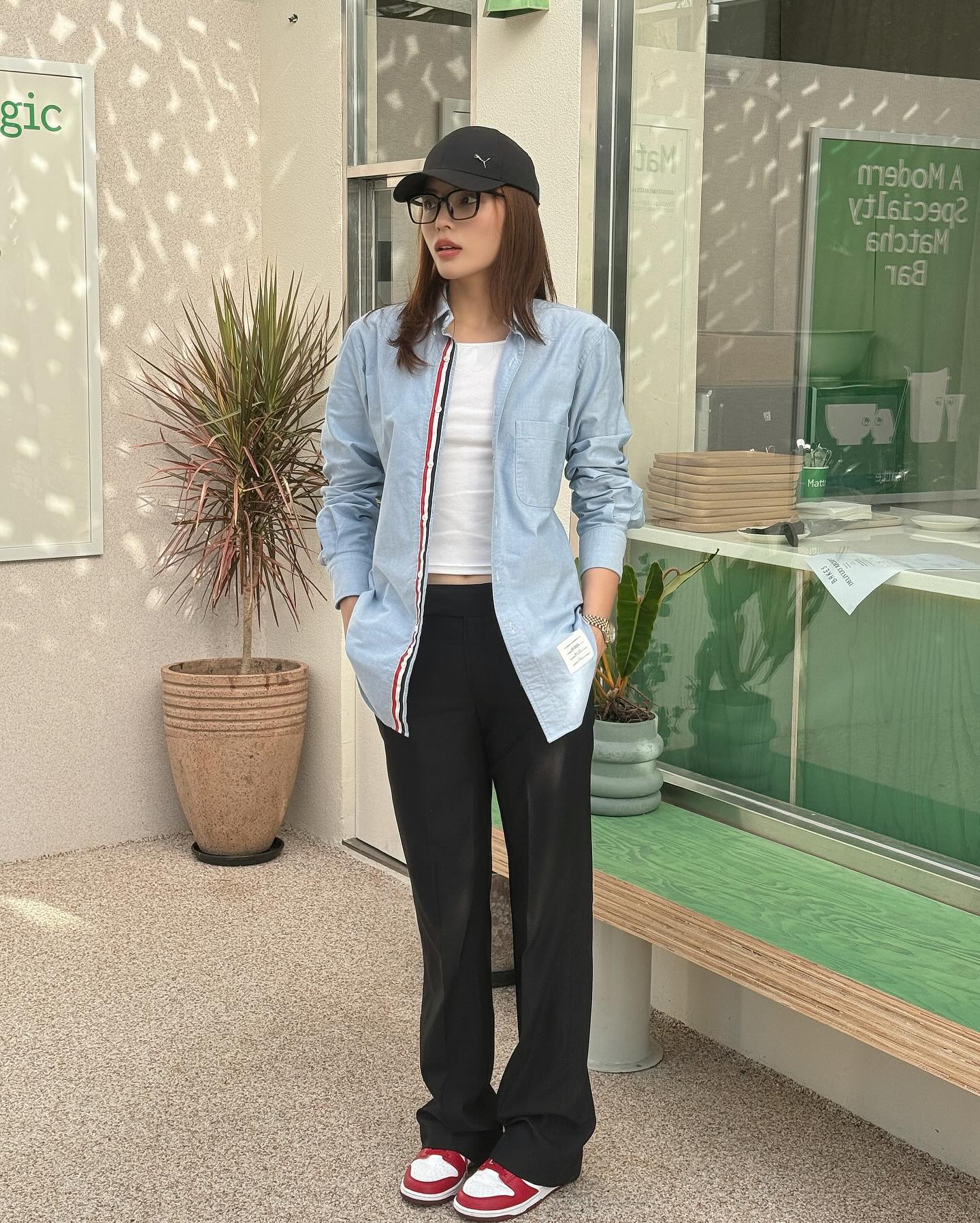 4 mẫu quần dài đang được sao Việt yêu thích nhất: Mặc lên trẻ trung, tôn dáng tối ưu-3