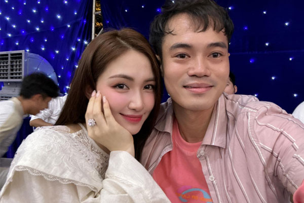 Văn Toàn bất ngờ tiết lộ về mối quan hệ với Hòa Minzy trên truyền hình-1