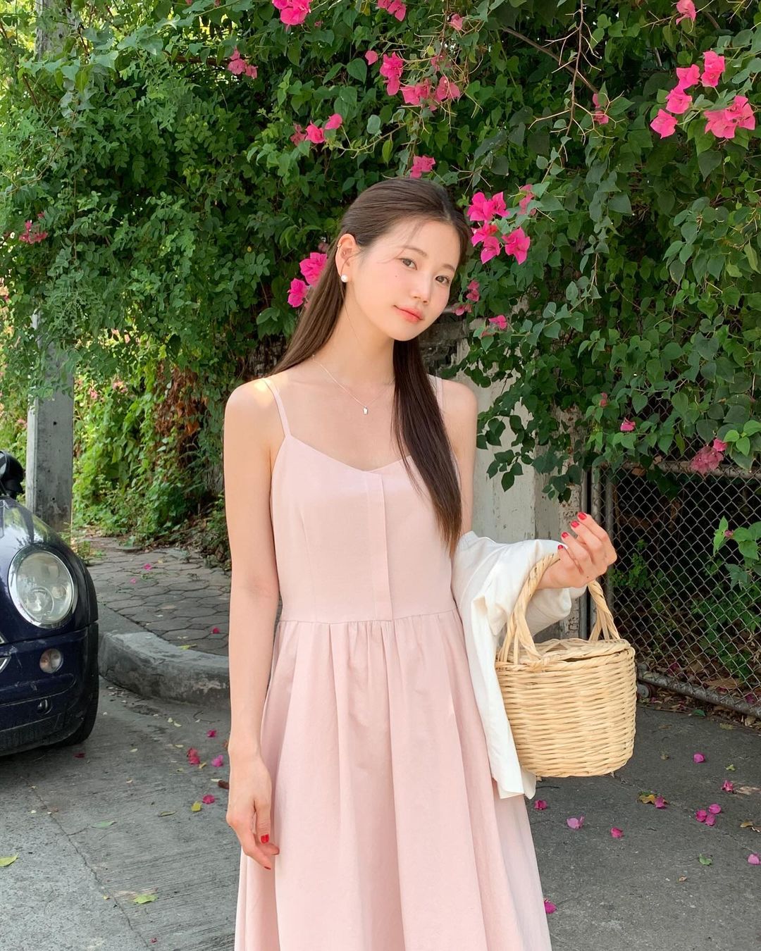 5 mẫu đầm mát rượi không thể thiếu trong mùa hè-6