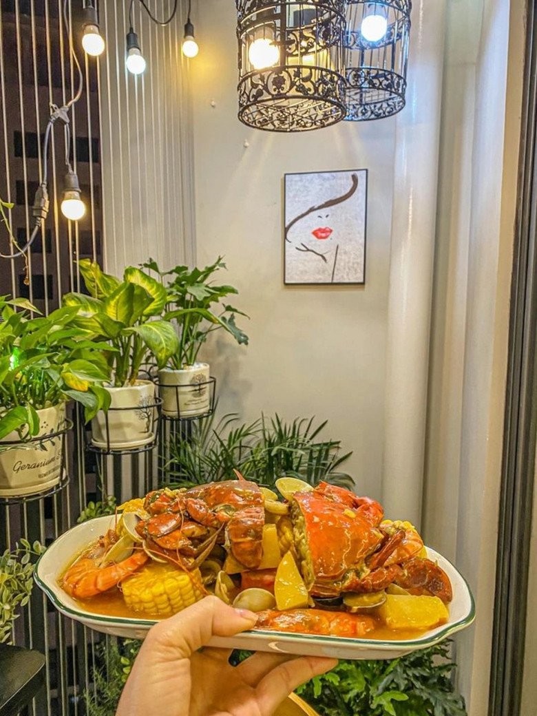 Phương Oanh về thăm nhà cũ sau nửa năm ở với Shark Bình trong biệt thự lớn-5