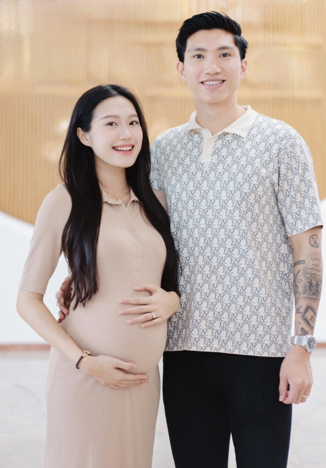 Lần đầu tiên lộ ảnh Đoàn Văn Hậu đưa Doãn Hải My đi khám thai, chàng cầu thủ vui ra mặt-2