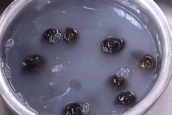 Bôi một ít kem đánh răng lên lược có tác dụng gì?-2