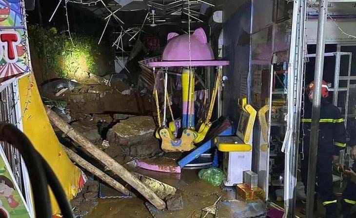 Vụ sập tường làm 3 trẻ nhỏ tử vong: Khu vui chơi không có phép-1