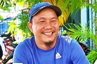 Anh 'Minh bán rau' lại gây sốt mạng, mới nhận được tiền từ YouTube