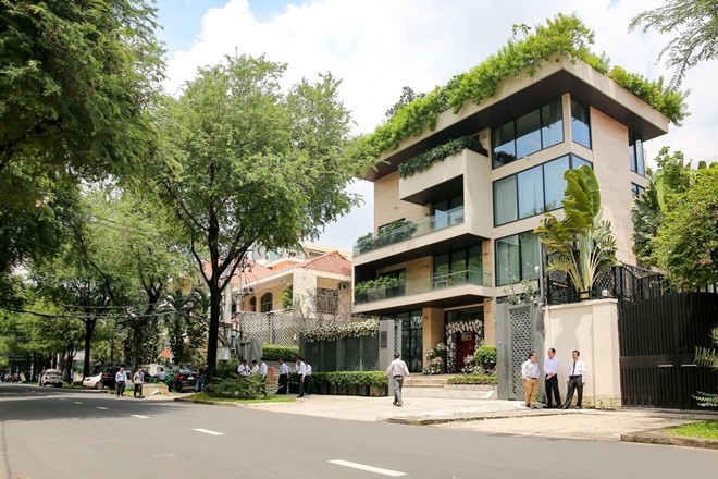 Hoa hậu Thu Thảo sắp về nhà mới rộng đẹp, 2 cơ ngơi từng sống đủ làm nhiều người lác mắt-3