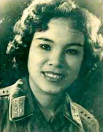 Nữ Trung tá – NSND vừa qua đời: Giọng hát độc nhất vô nhị, nhiều lần được gặp đại tướng Võ Nguyên Giáp-5