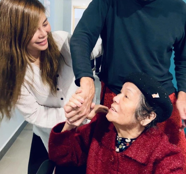 Nữ Trung tá – NSND vừa qua đời: Giọng hát độc nhất vô nhị, nhiều lần được gặp đại tướng Võ Nguyên Giáp-1