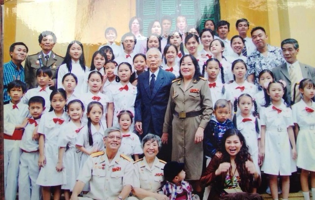 Nữ Trung tá – NSND vừa qua đời: Giọng hát độc nhất vô nhị, nhiều lần được gặp đại tướng Võ Nguyên Giáp-2