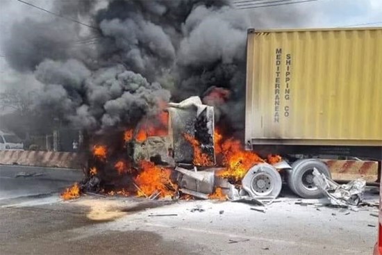 Vụ xe bốc cháy sau tai nạn liên hoàn ở Bình Phước: 1 người tử vong, xác định nguyên nhân ban đầu
