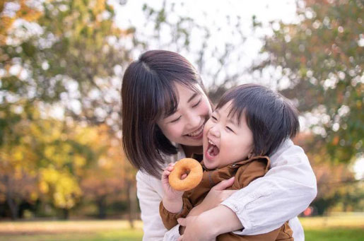 10 quy tắc nơi công cộng ảnh hưởng lớn đến tương lai của trẻ mà cha mẹ Nhật luôn tuân thủ khi dạy con-2