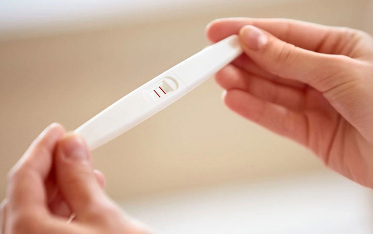 Mệt mỏi vì con trai 19 tuổi làm bạn gái mới quen có bầu-1